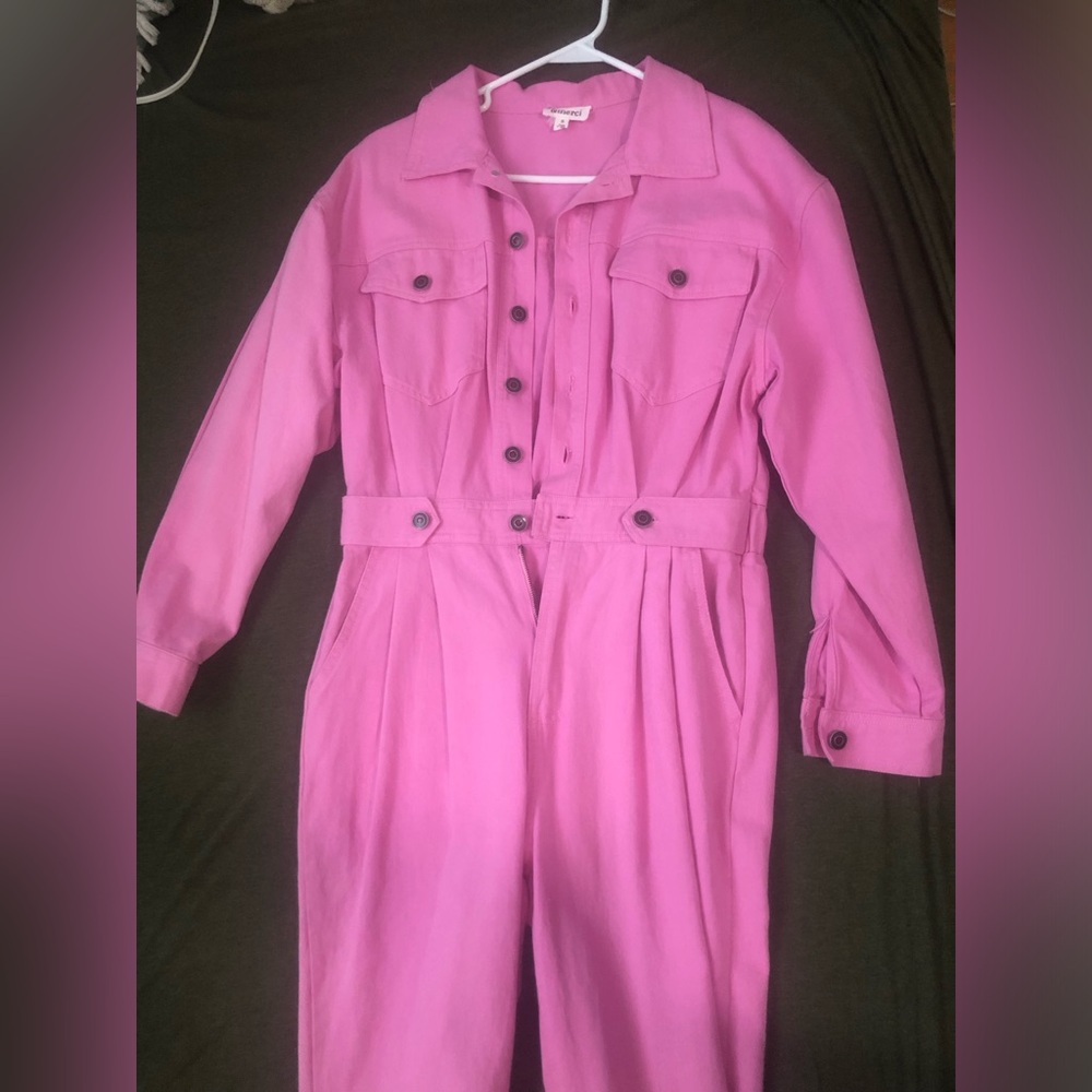 Pink painter’s suite